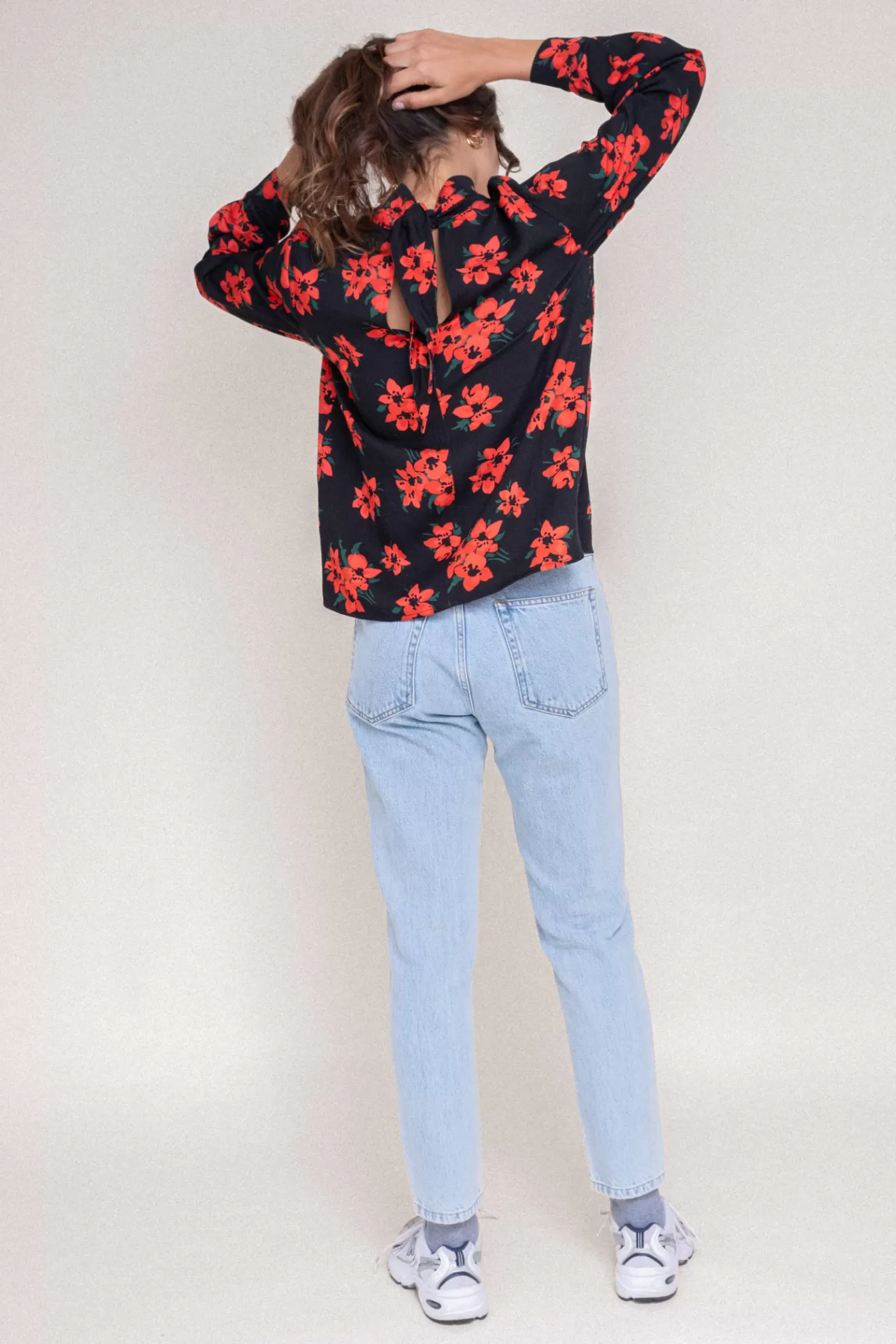 blouse_cassandra_amaryllis_4.webp Hot Orta Blouse Cassandra amaryllis