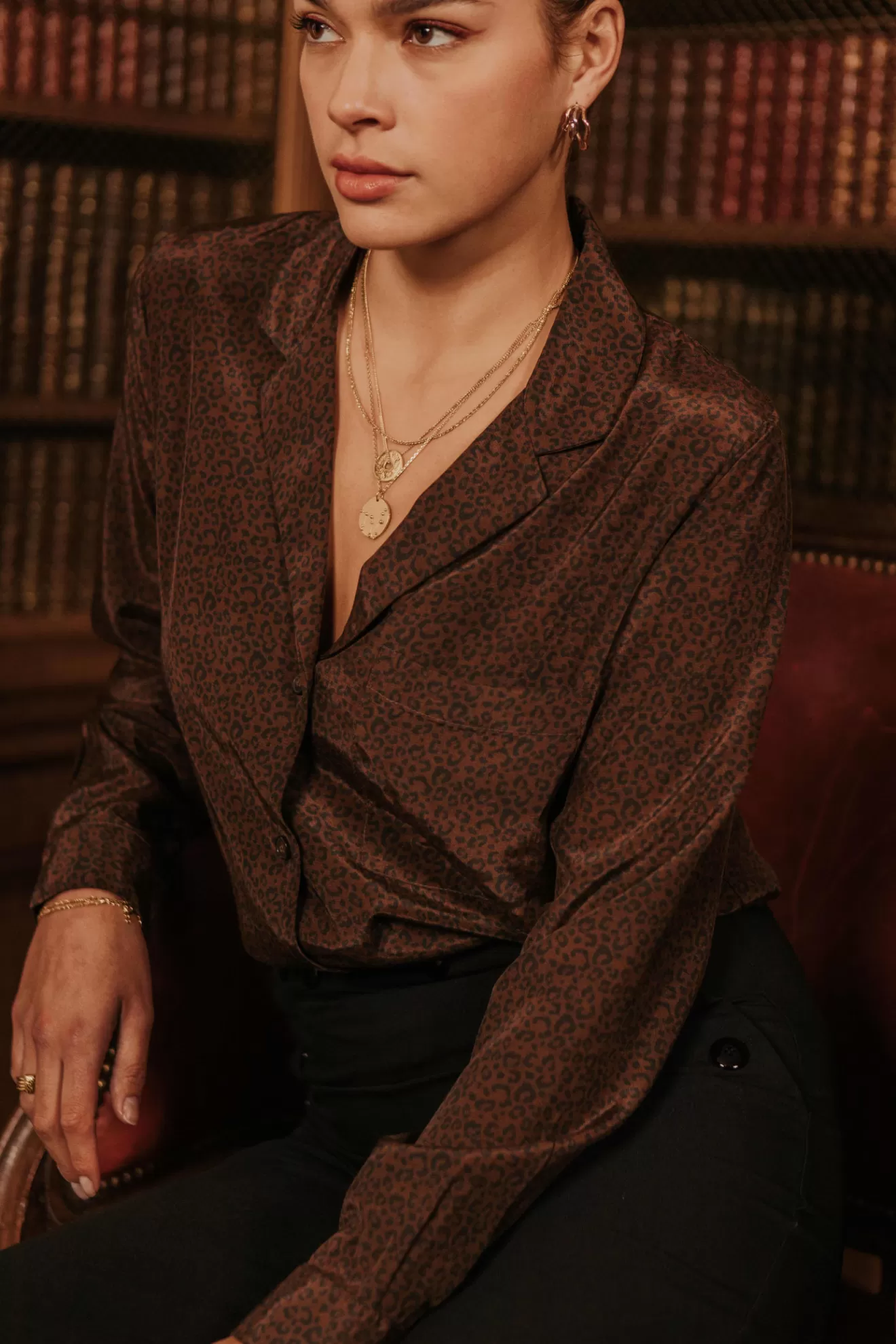 chemise_paula_lo_brun_3.webp Flash Sale Orta Chemise Paula Léo brun