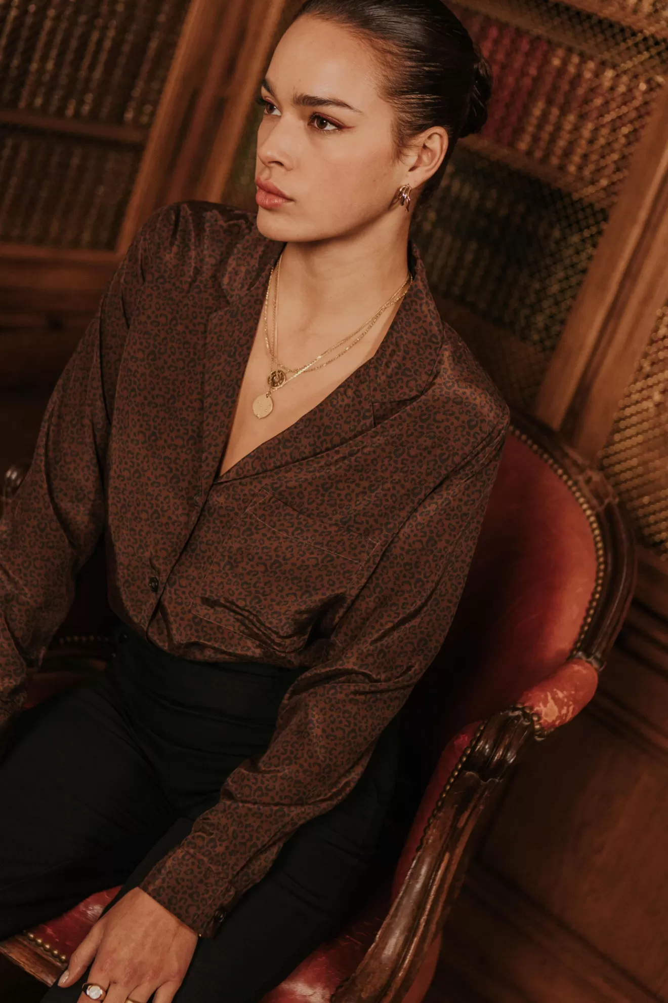 chemise_paula_lo_brun_4.webp Flash Sale Orta Chemise Paula Léo brun