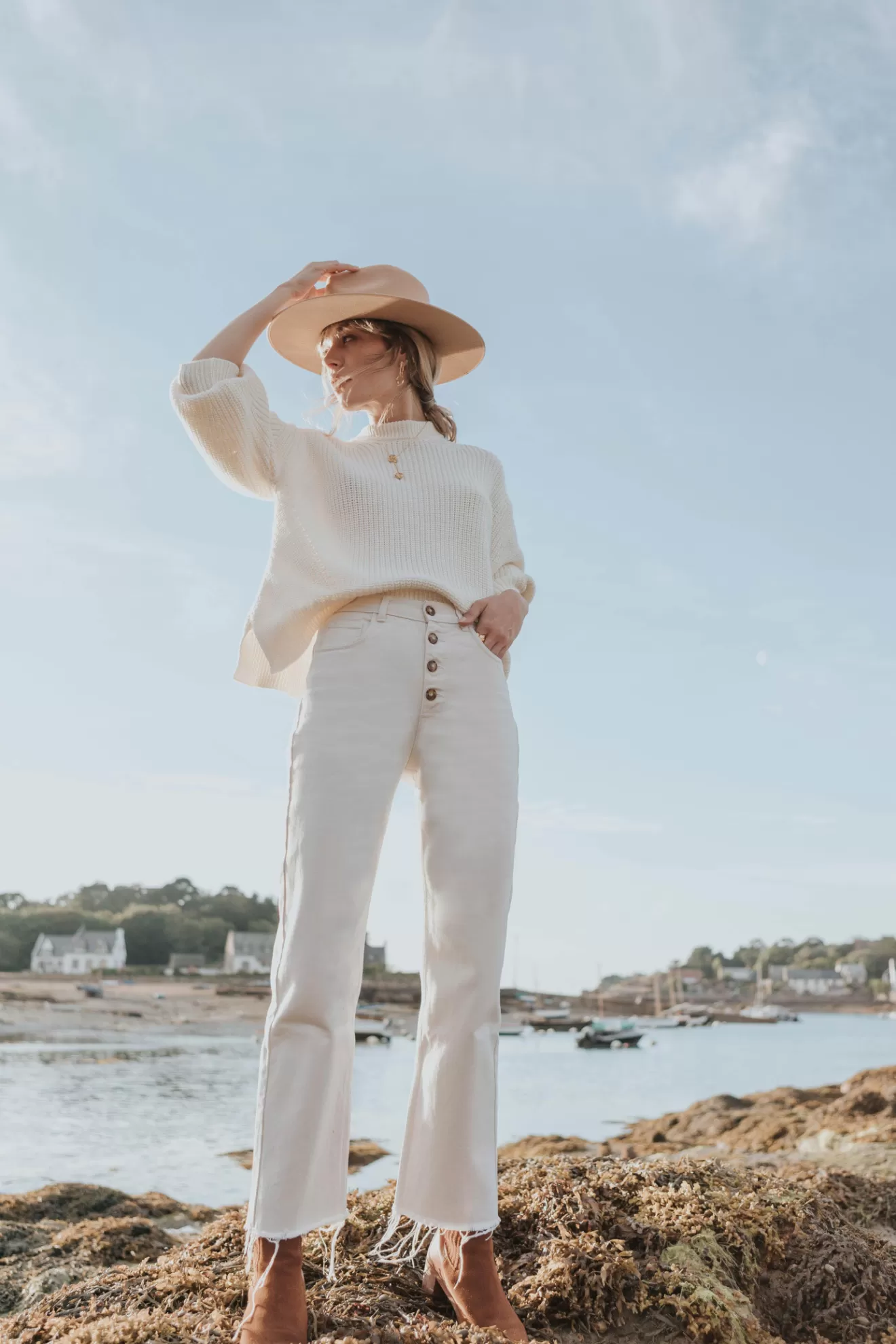 jeans_jude_cru__bouton_brun_3.webp Outlet Orta Jeans Jude écru - Bouton brun