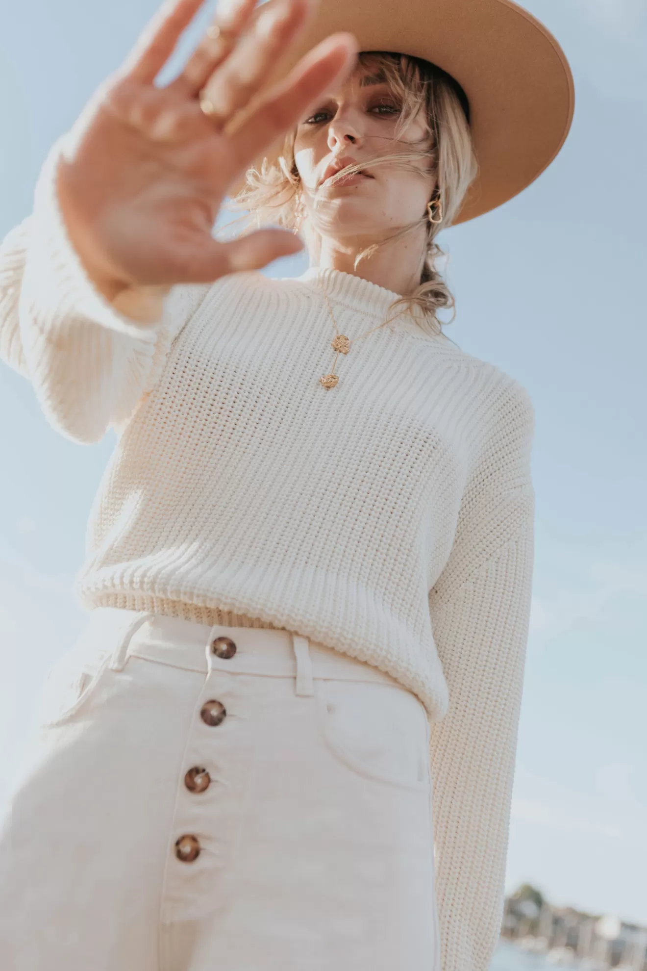 jeans_jude_cru__bouton_brun_5.webp Outlet Orta Jeans Jude écru - Bouton brun