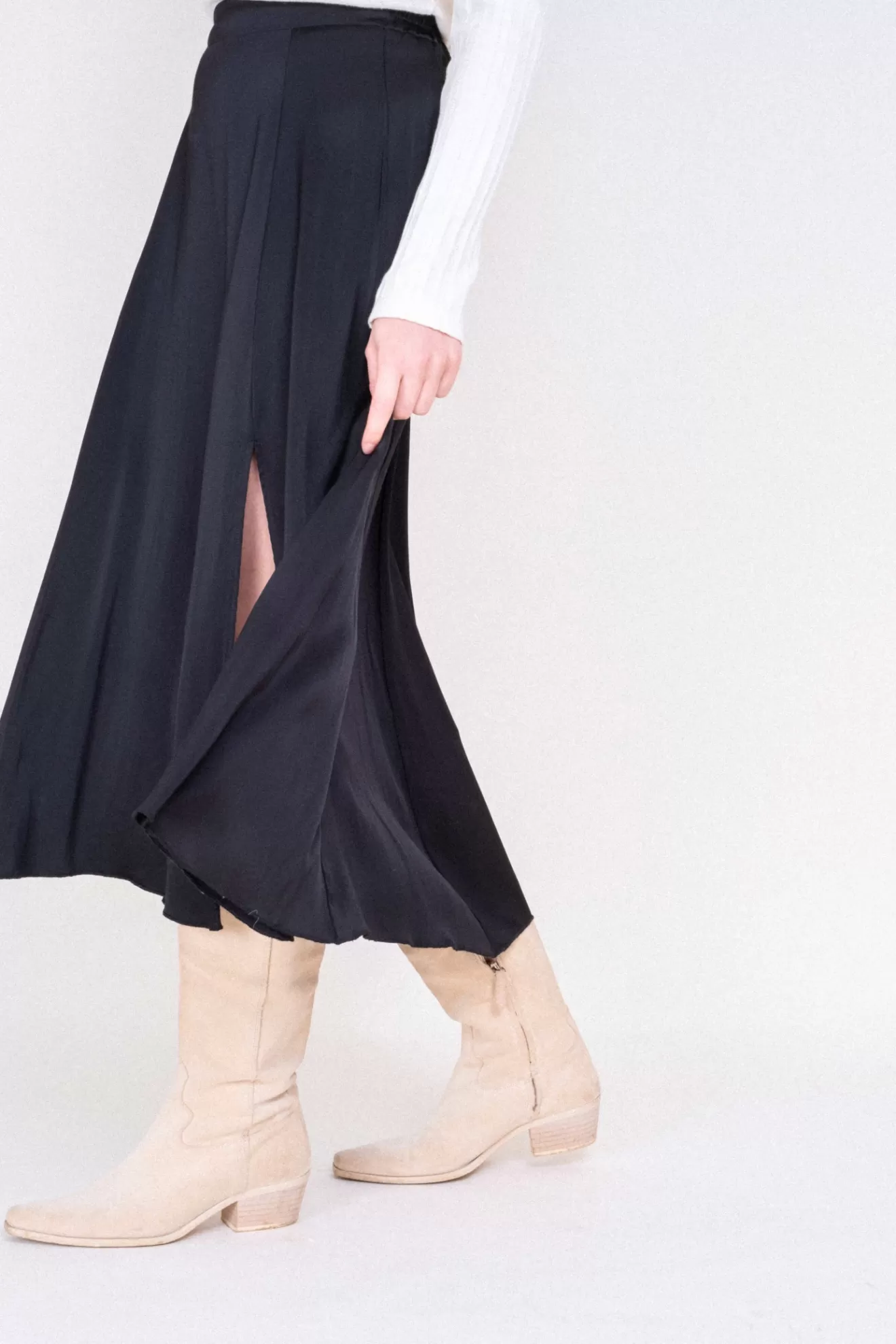 jupe_jade_satin_noir_4.webp Cheap Orta Jupe Jade satin noir noir