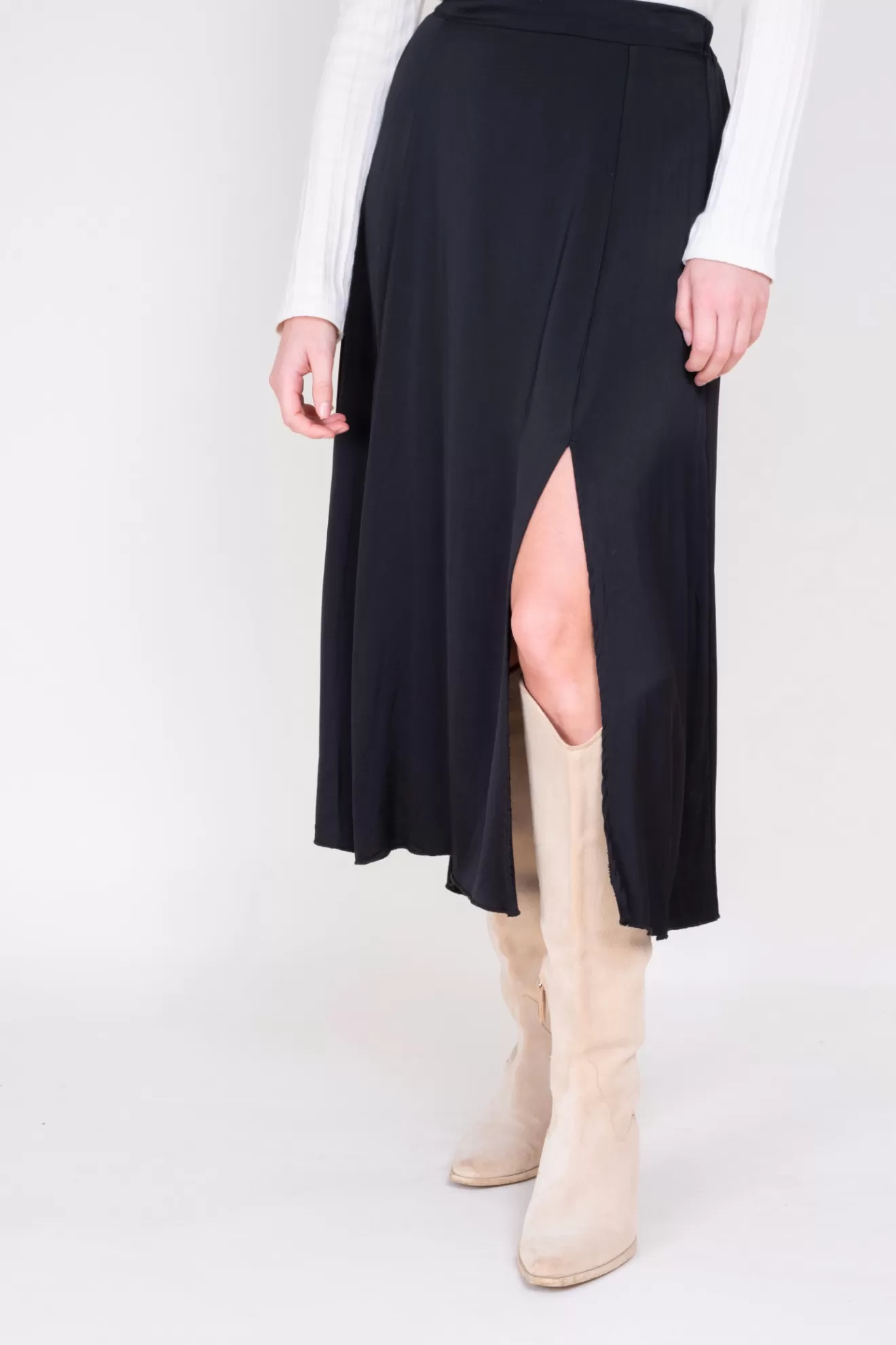 jupe_jade_satin_noir_5.webp Cheap Orta Jupe Jade satin noir noir