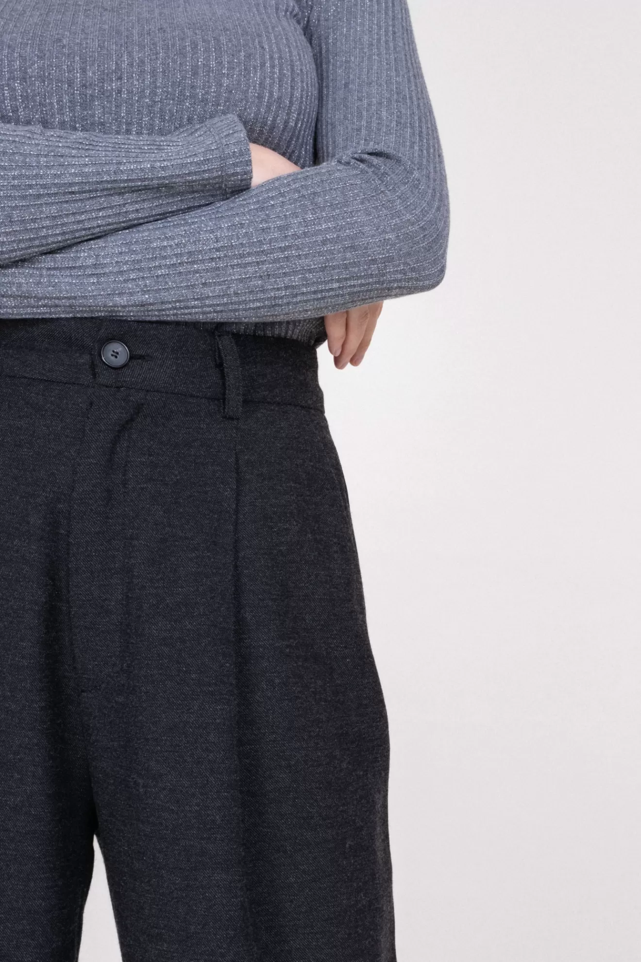 pantalon_liliane_anthracite_3.webp Outlet Orta Pantalon Liliane anthracite anthracite