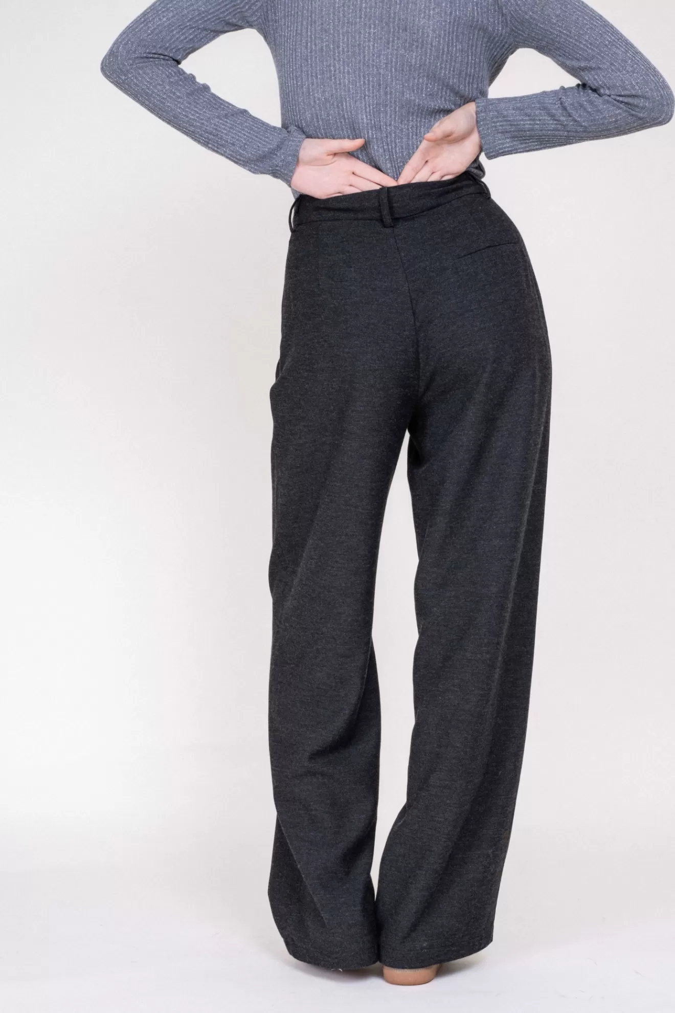 pantalon_liliane_anthracite_5.webp Outlet Orta Pantalon Liliane anthracite anthracite