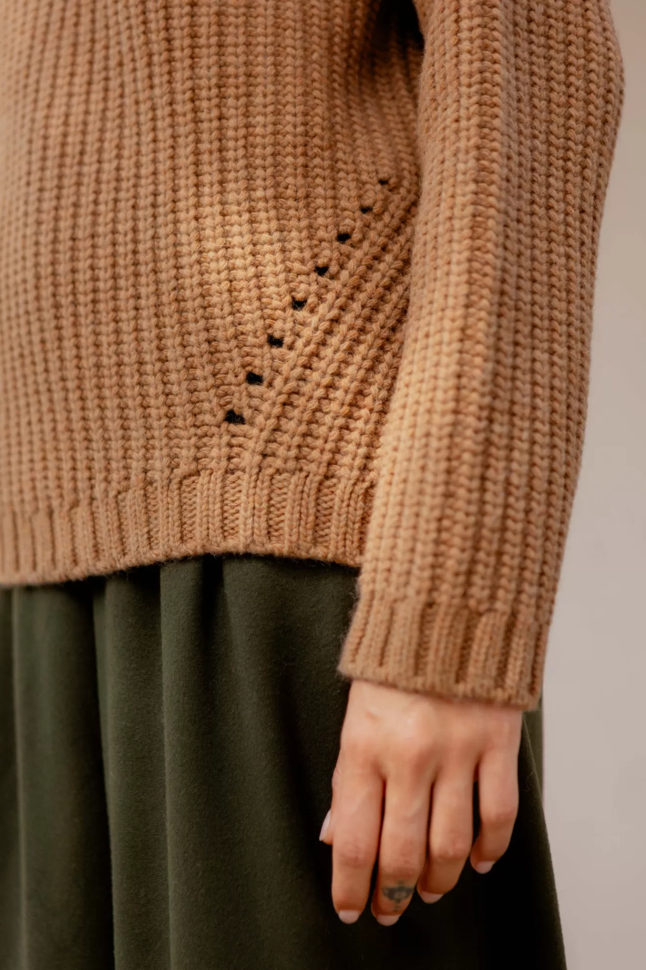 pull_daniel_camel_3.webp Discount Orta Pull Daniel camel