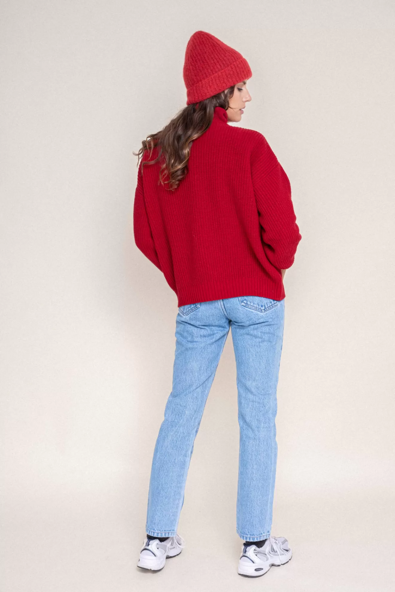 pull_gabin_rouge_5.webp Store Orta Pull Gabin rouge