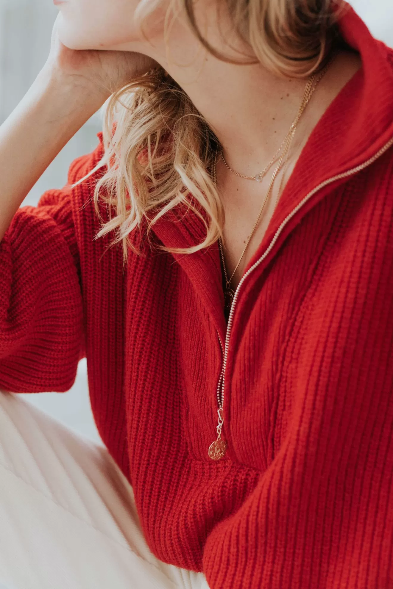 pull_gabin_rouge_8.webp Store Orta Pull Gabin rouge