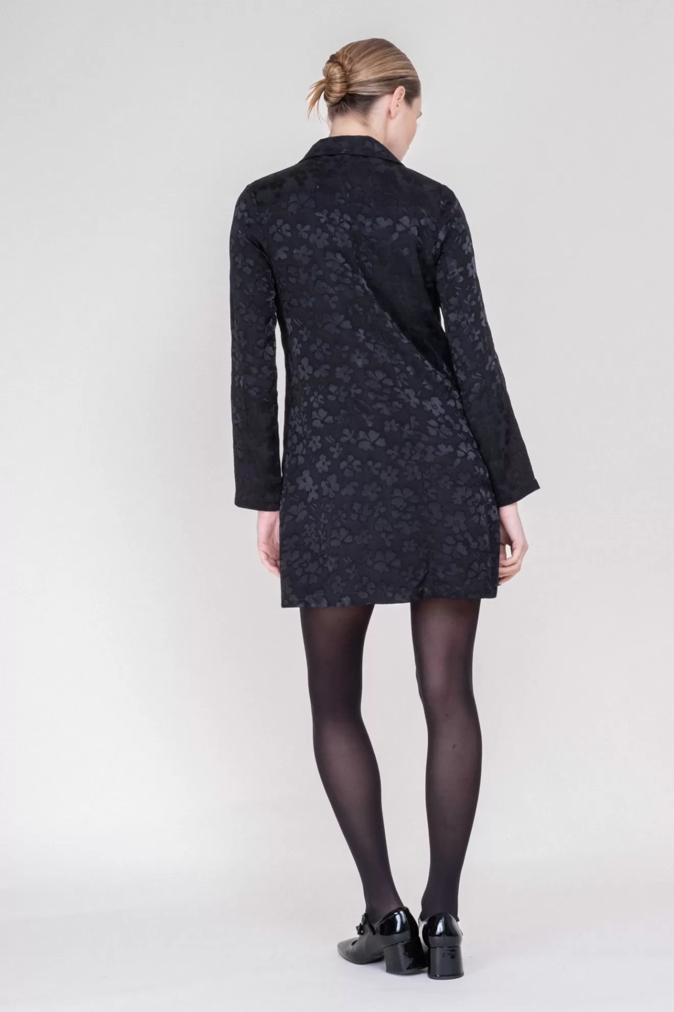 robe_edith_jacquard_noir_7.webp Store Orta Robe Edith jacquard noir