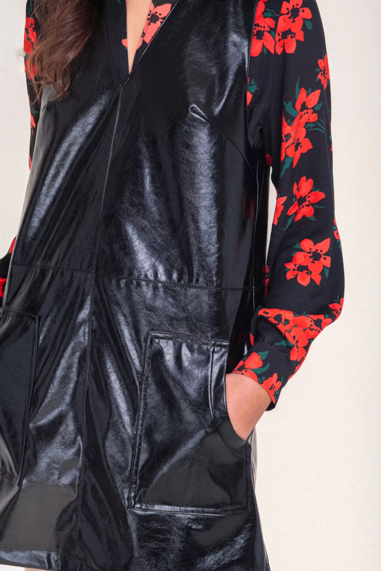 robe_laetitia_vinyle_noir_3.webp Discount Orta Robe Laetitia Vinyle noir