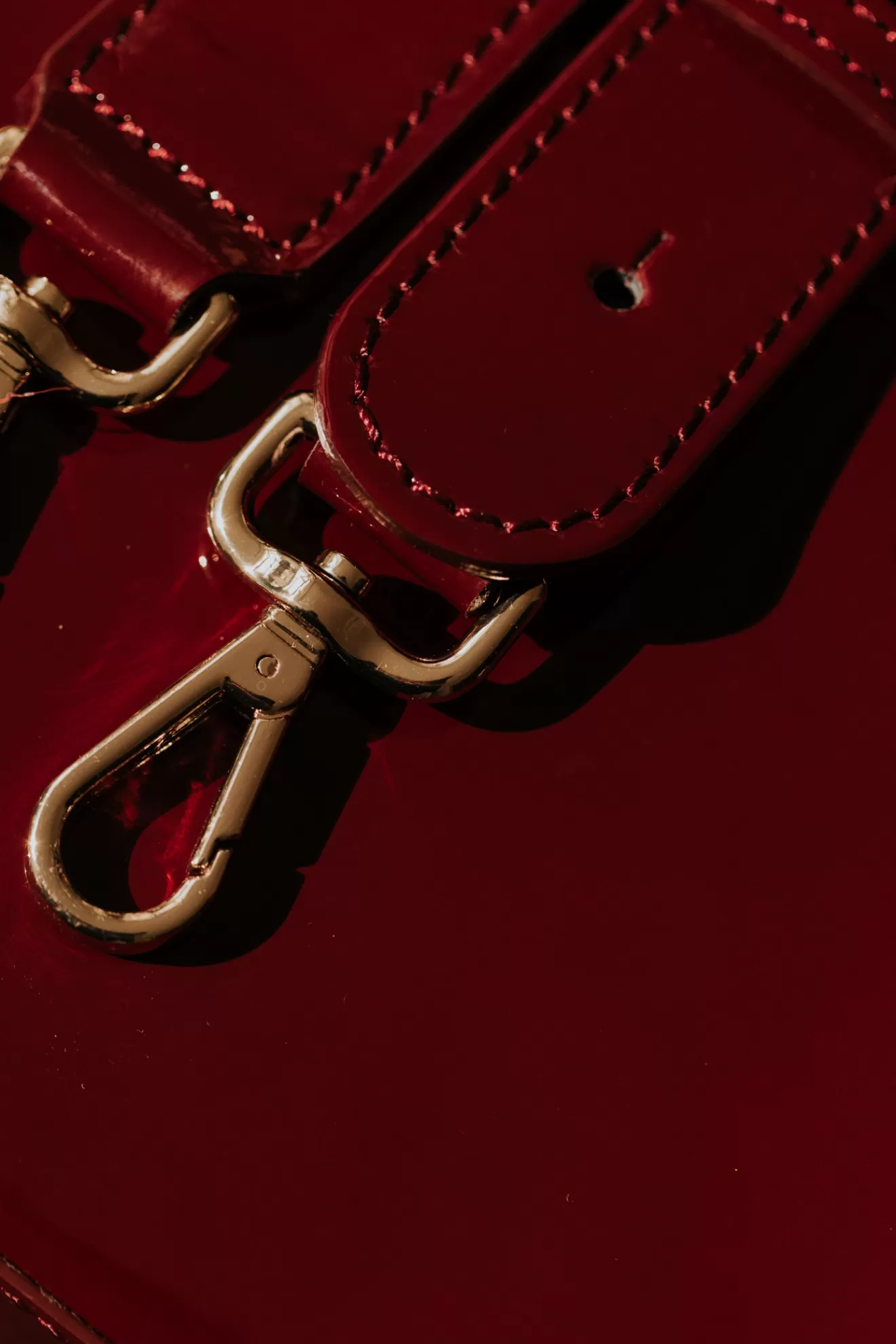 sac_le_bruxelles_vernis_bordeaux_5.webp Outlet Orta Sac Le Bruxelles vernis bordeaux vernisbordeaux