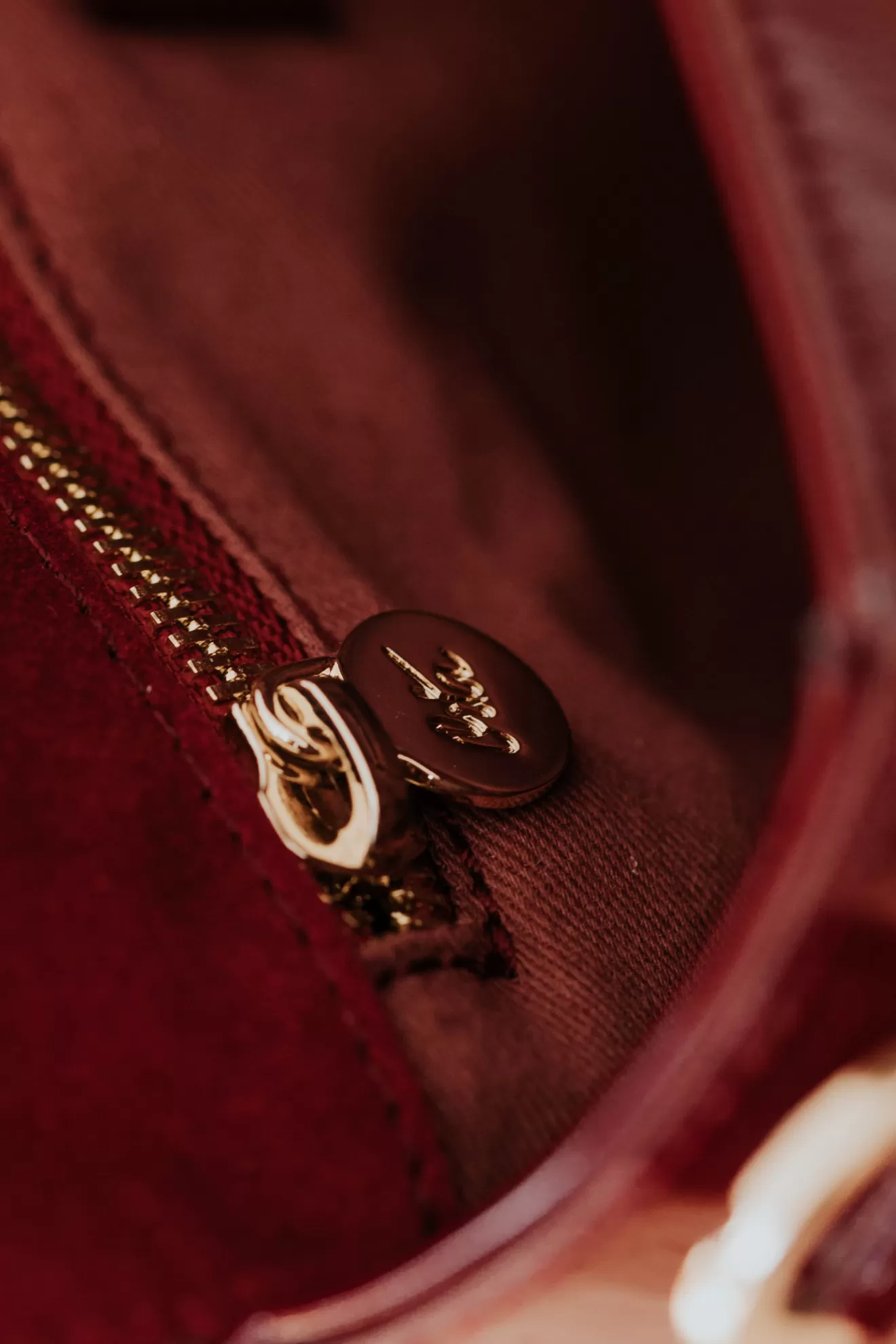 sac_le_bruxelles_vernis_bordeaux_6.webp Outlet Orta Sac Le Bruxelles vernis bordeaux vernisbordeaux