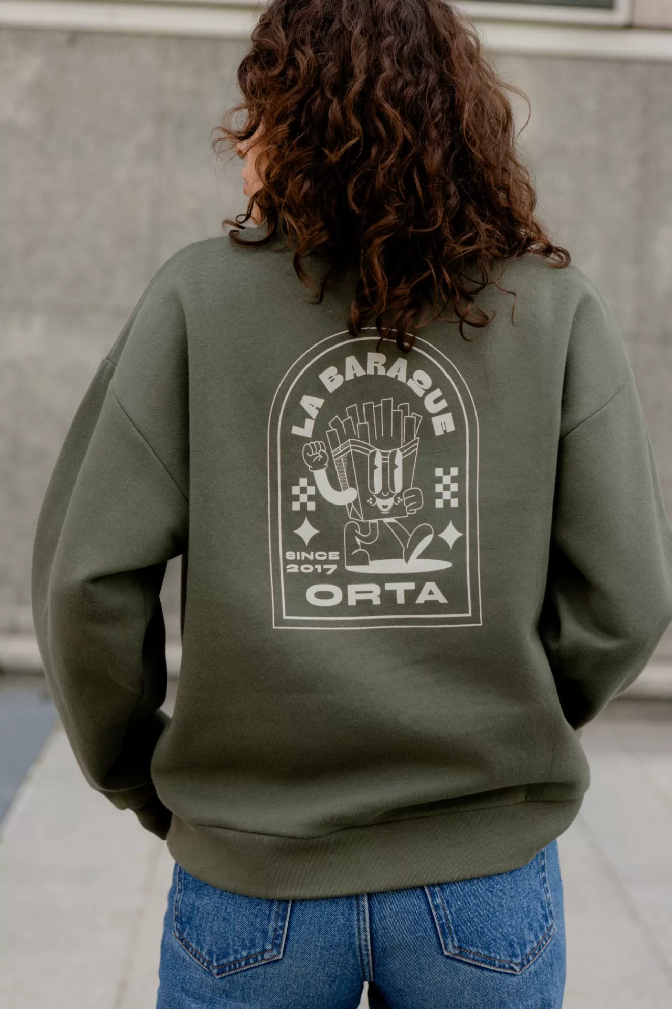 sweat_austin_la_baraque_kaki_2.webp Flash Sale Orta Sweat Austin La Baraque kaki